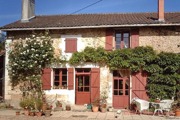 Pressignac (Charente) - Renovated..