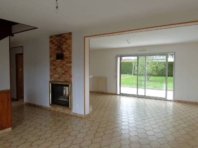 Nice Traditional French House - 2