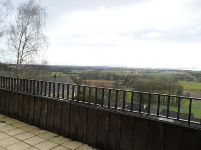 House with Countryside Panoramic Views - 2