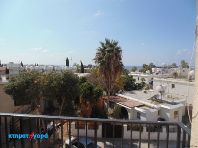 Apartment-Flat in Tombs of the Kings..
