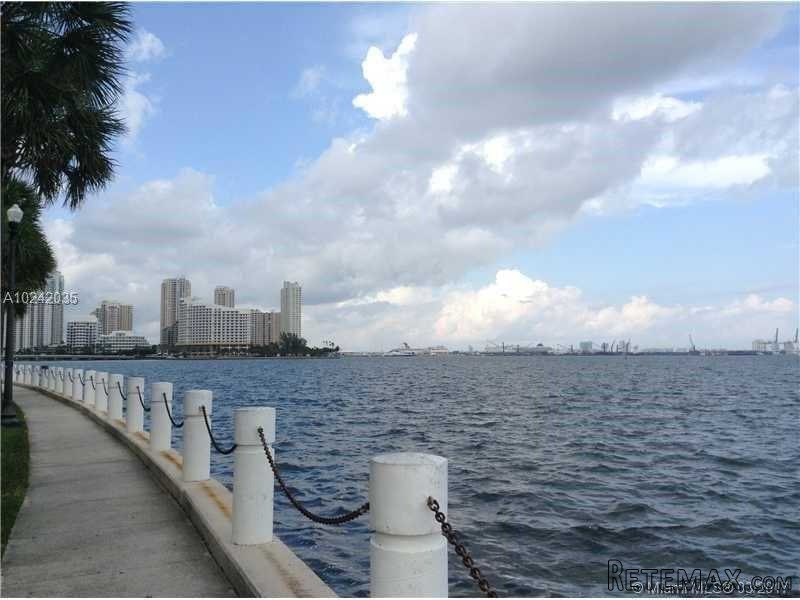 2 bedroom Flat For Sale: 1420 Brickell.. - 2