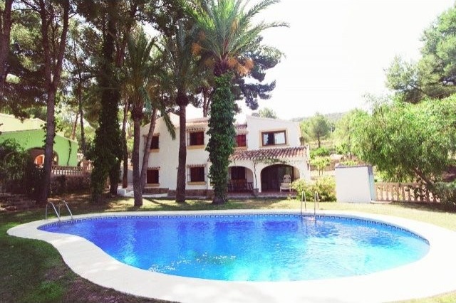 13 Bedroom Villa in Javea