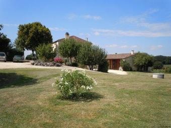 A Well Presented 3 Bed House (With B&b..