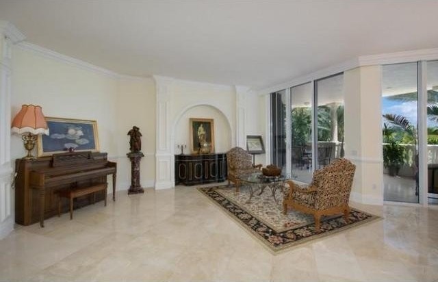 3 bedroom Flat For Sale: 13621 DEERING.. - 2