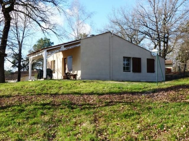 2 bedroom property in a lovely location - 2