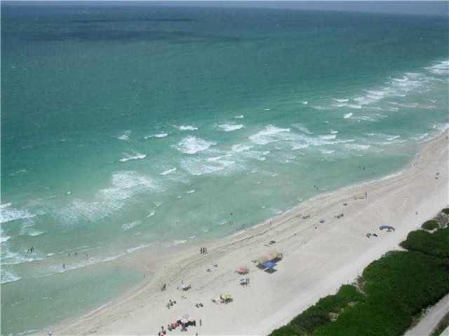 6365 COLLINS AV, 2702, Miami Beach, FL.. - 2