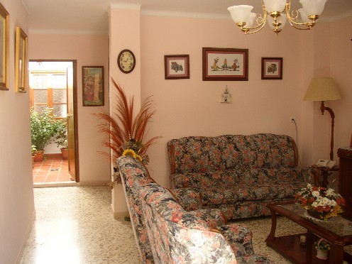 Town House - This townhouse is situated.. - 2