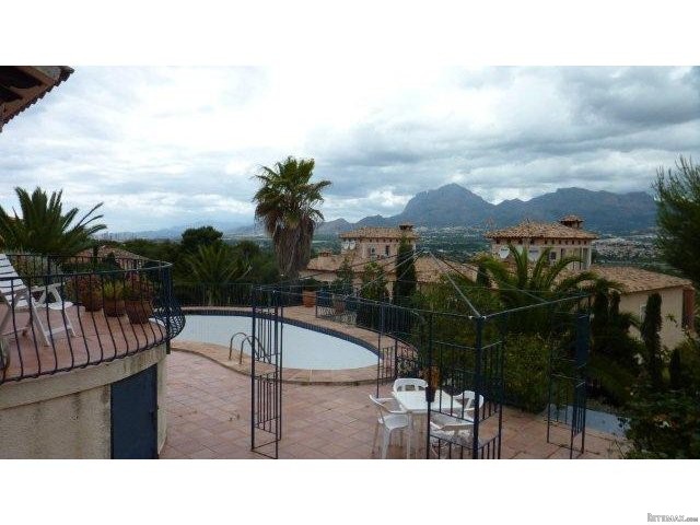 4 Bedroom Villa, Magnificent Views..