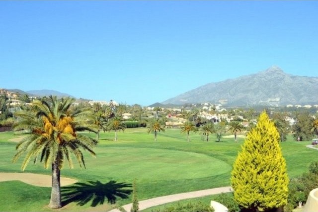 Fabulous Priced 3 Bed Penthouse Front..
