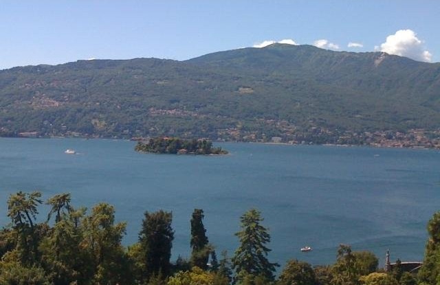 3 bedroom Apartment For Sale: Verbania..