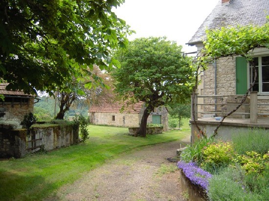 4 Bedroom Farmhouse in Stunning Location - 2