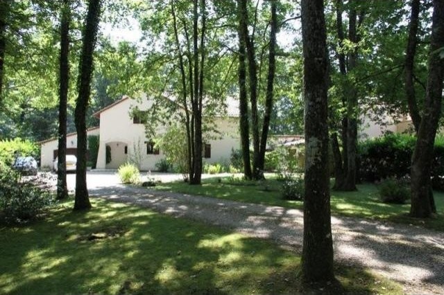 5 bedroom House For Sale: 86550 POITIERS - 2