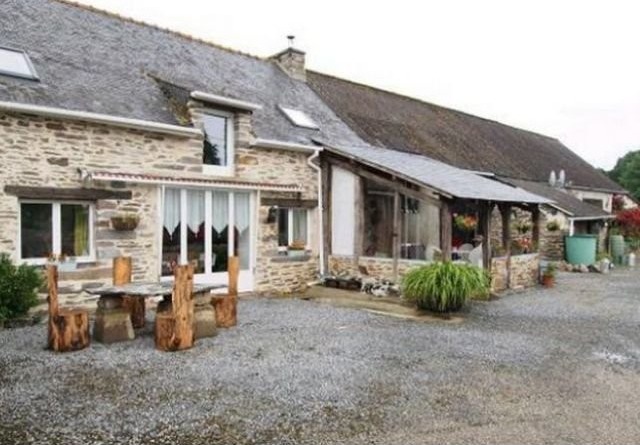 Farmhouse on 1.3 Hectares