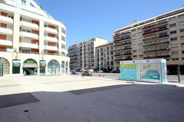 Superb studio with terrace - 50 meters.. - 2