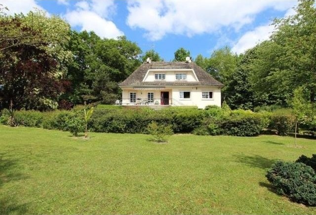 4 bedroom House For Sale: 87000 LIMOGES - 2