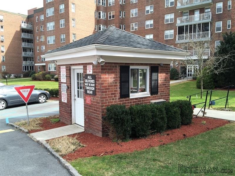 2 bedroom Commercial Property For Sale:.. - 2