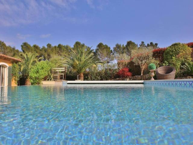 Contemporary family home in gated..