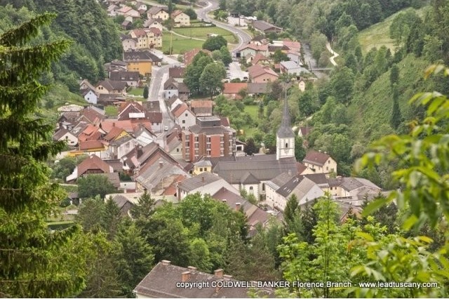 Hotel for sale in Bad Eisenkappel..