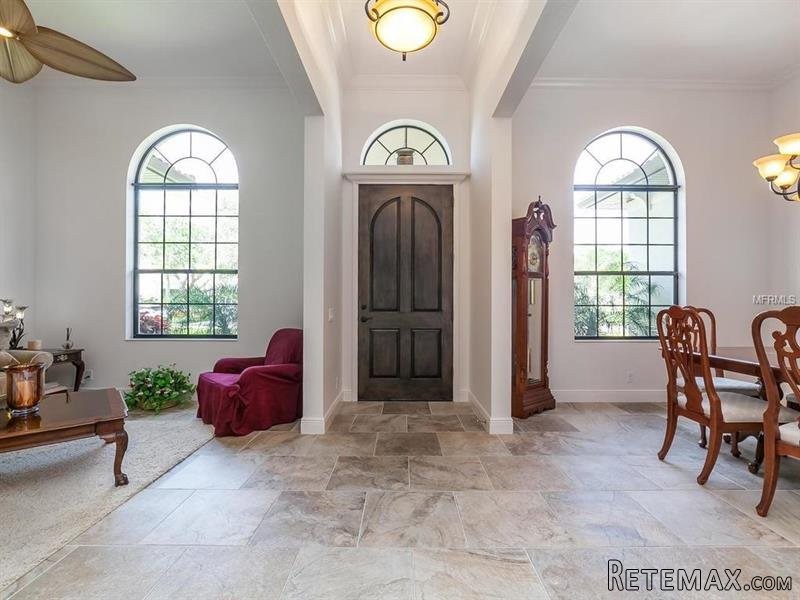 3 bedroom House For Sale: 629 Valencia.. - 2