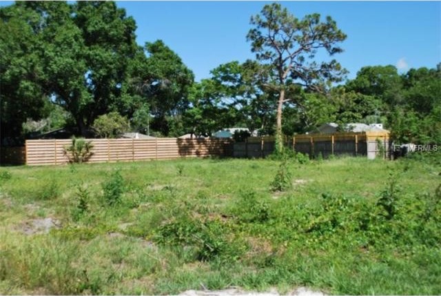 Land For Sale: Olympic St, Sarasota, FL..