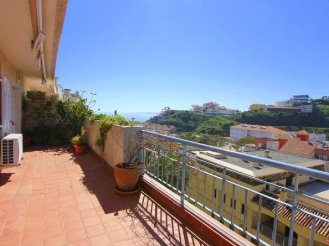 2 Bed Apartment for sale in Benalmadena.. - 2