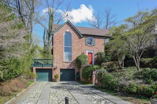 2 bedroom Residence For Sale: Ossining..