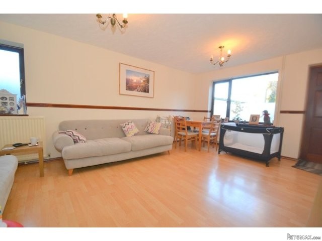 2 bedroom house in Eastchurch, SHEERNESS