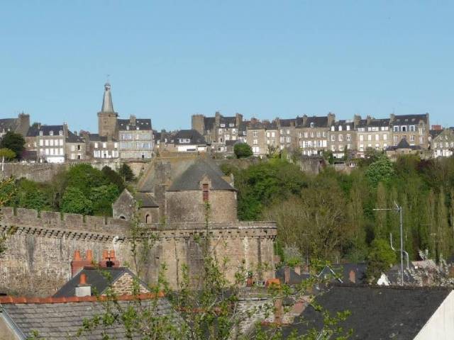 Great Views of the Chateau Walls