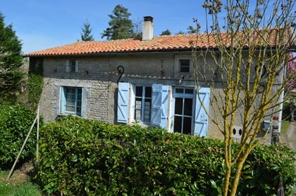 Pretty stone property to renovate