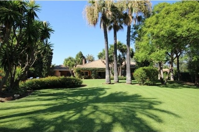 Villa - This unique villa is situated..