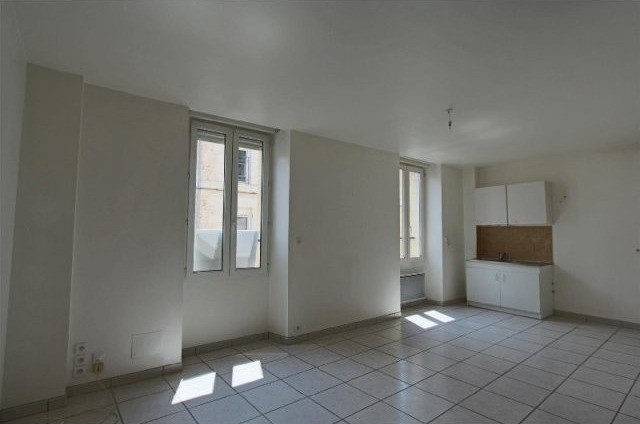L24/18-1 - Residential For Sale - Stone..