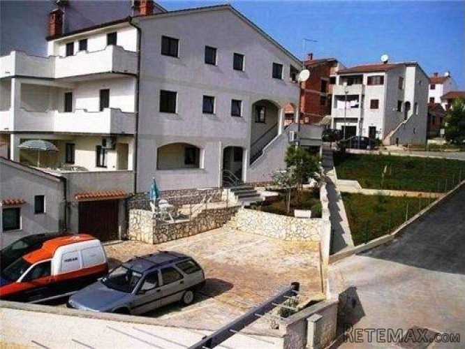 Stambena zgrada sa 6 stanova VERUDA PORAT