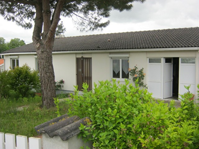 5 bedroom bungalow, near Angouleme