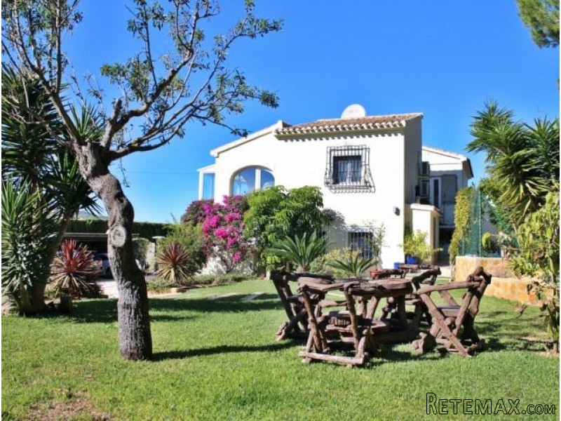 Villa for sale in Javea