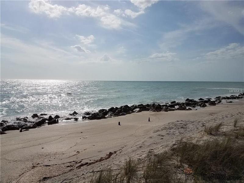 Land For Sale: 332 N Casey Key Rd.. - 2