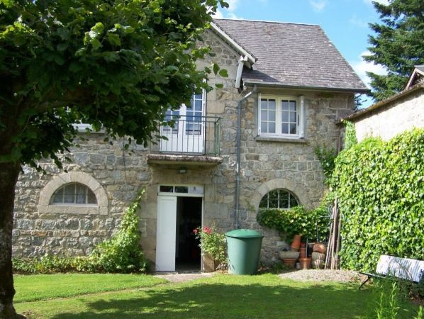 Bourgeoise House with 2nd Stone House - 2