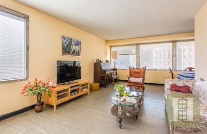 3 bedroom Apartment For Sale: 180 PARK..
