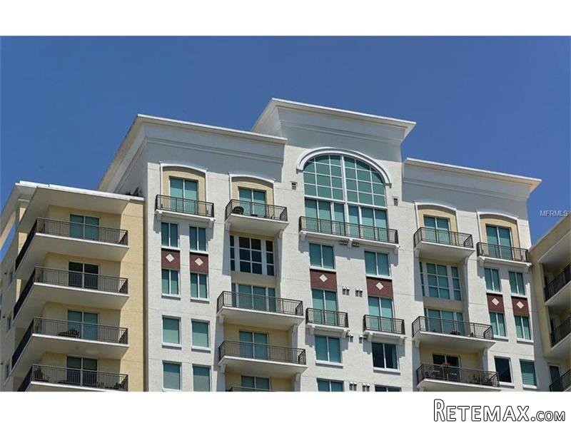 2 bedroom Town House For Sale: 800 N..