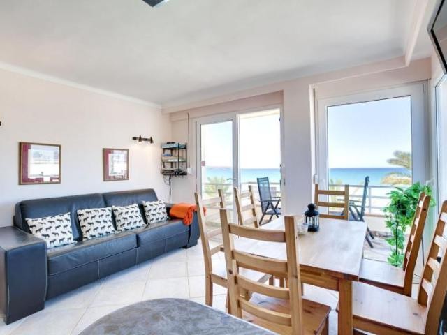 Modern apartment with balcony in first.. - 2