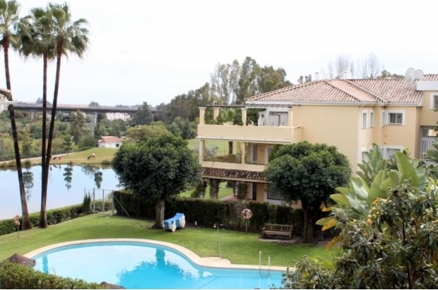 3 Bedroom Apartment For Sale In La..
