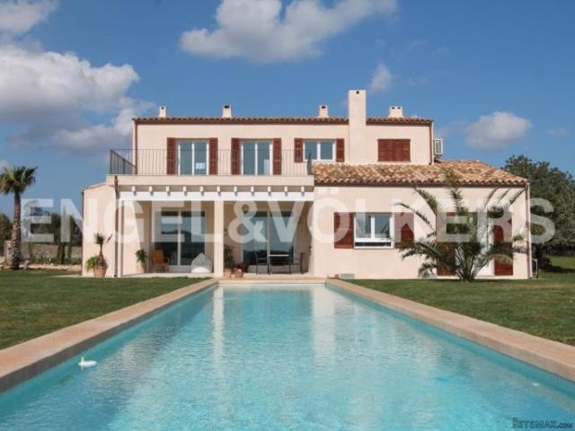 Excellent newly constructed property