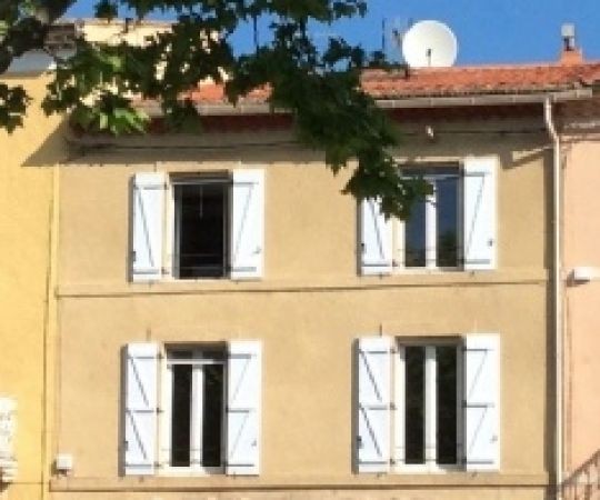 House with Established Gites Activiy