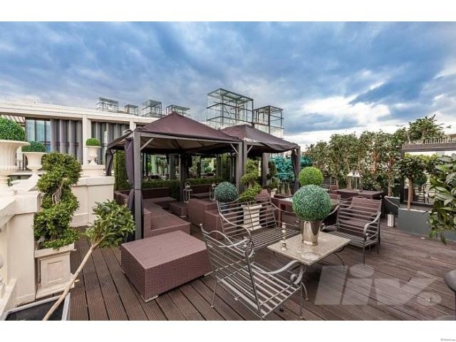 6 bed flat to rent in Wellington Court..