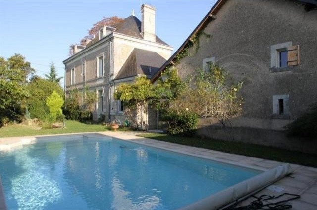 7 bedroom House For Sale: 86100 ENTRE.. - 2
