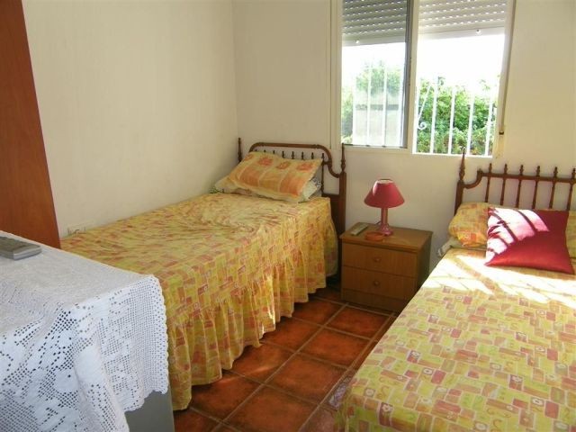 Villa - A cosy 2 bedroom, 1 bathroom.. - 2
