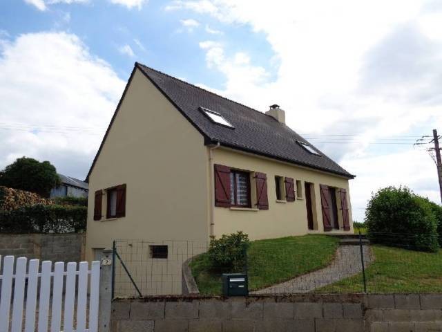 Delightful Traditional House, Nice Plot - 2