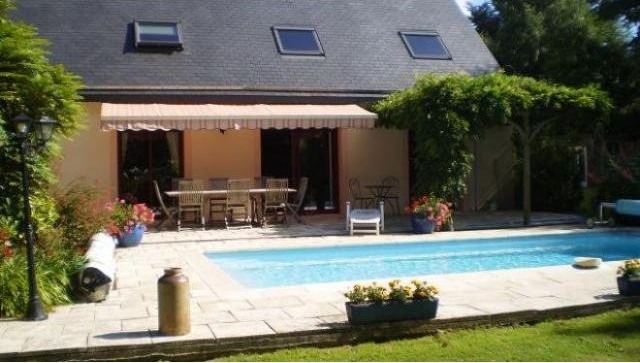 Nice House With Swimming Pool - 2