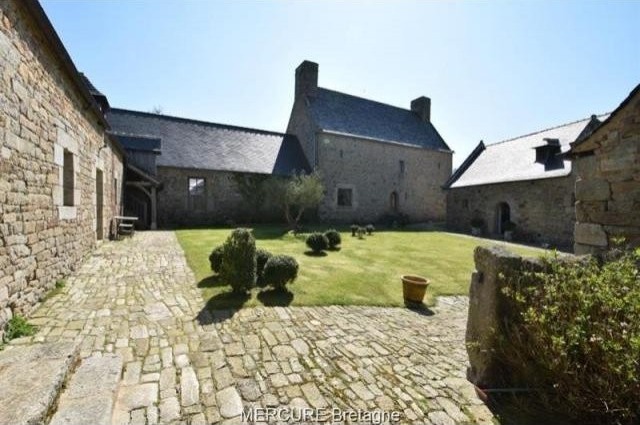10 bedroom Manor House For Sale: 22300.. - 2