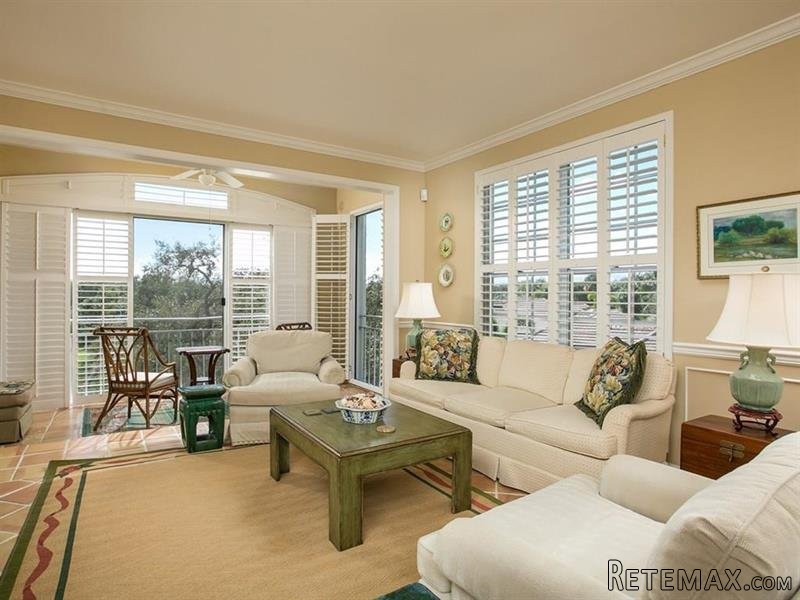 3 bedroom Flat For Sale: 100 Sable Oak.. - 2