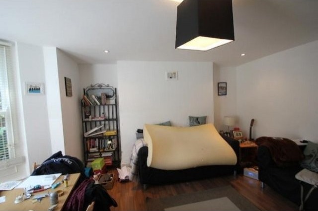 1 Bed Flat/Apartment To Let in London